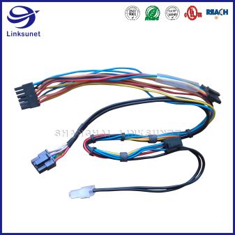 Molex 43025系列超柔線汽車線束